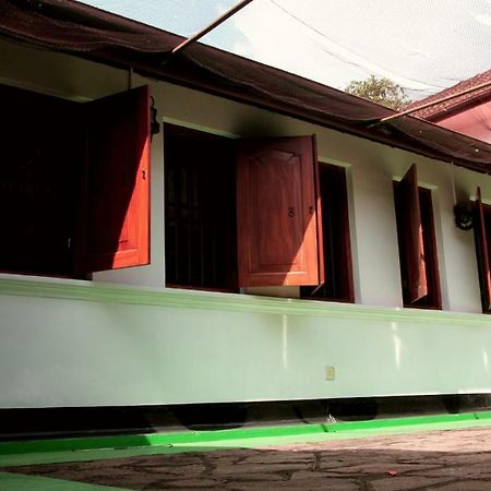 Randiyaepiliyagoda Resort 아비사웰라 외부 사진