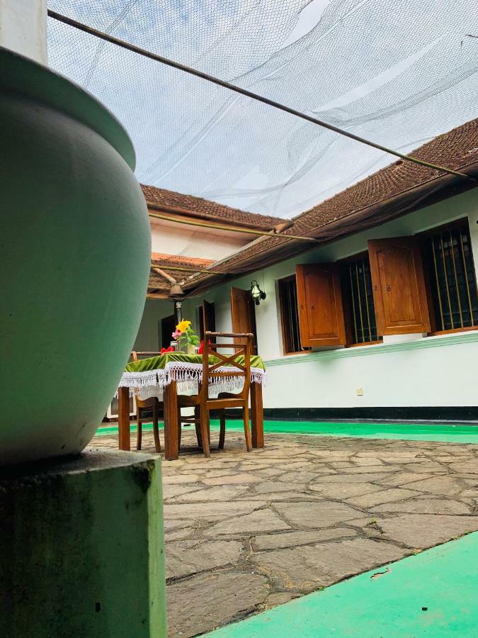Randiyaepiliyagoda Resort 아비사웰라 외부 사진